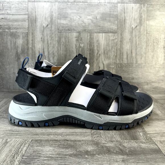 Skechers Relaxed Fit Prewitt Regdon Men\'s size 12 Black Strapped Sandals Trail